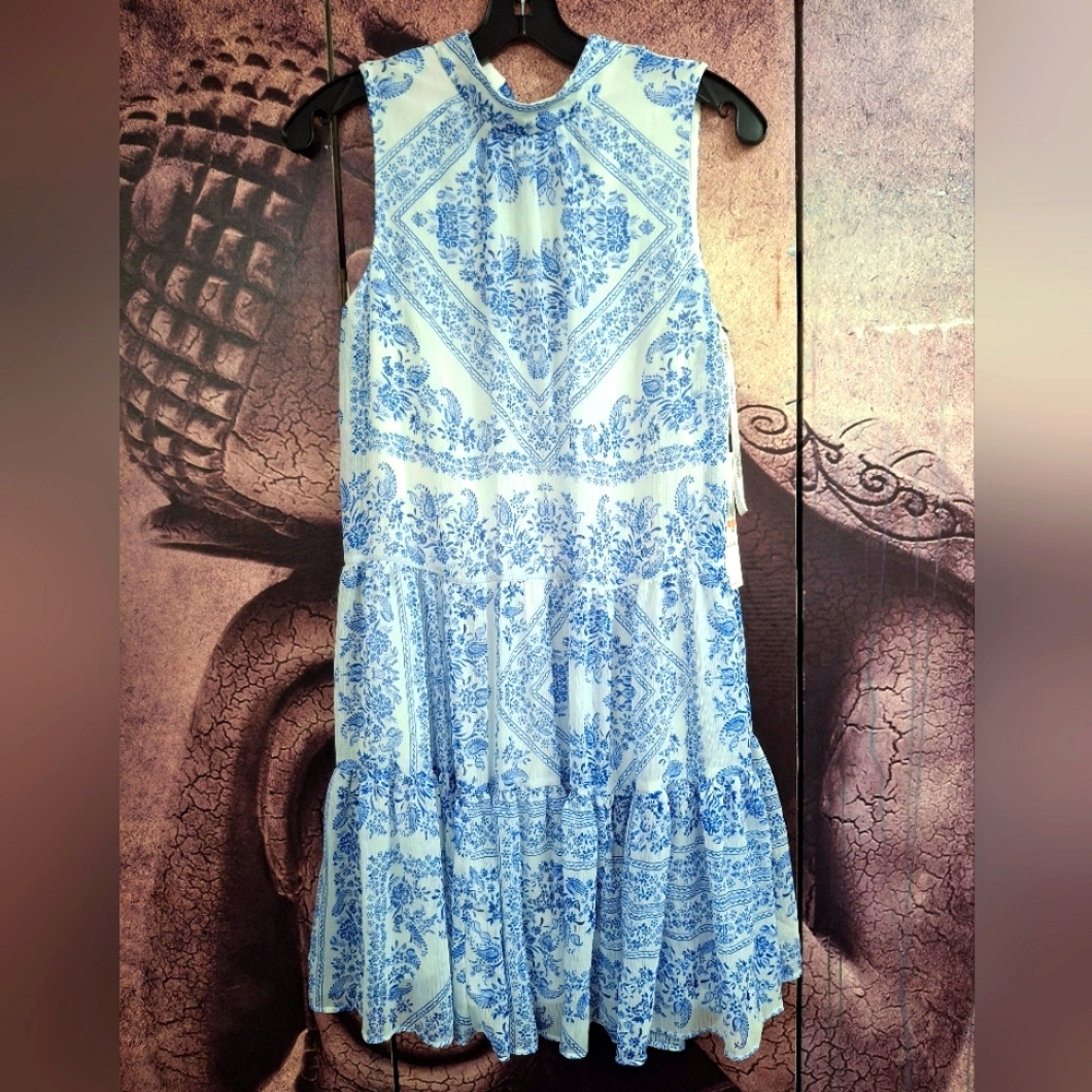 Calvin Klein Blue and White Sleeveless  with tie Back In the Back. NWT